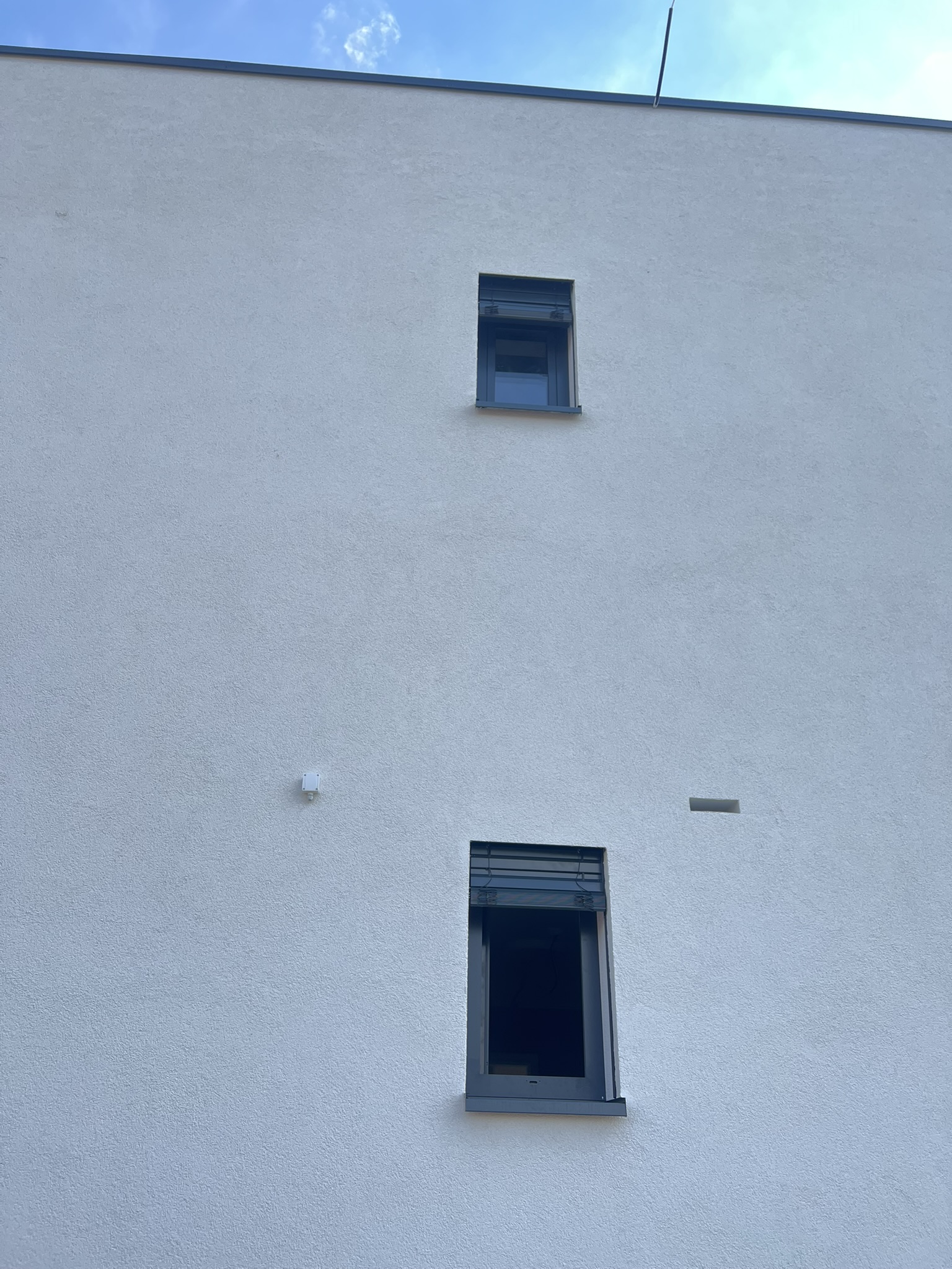 Montáž hliníkových oken, dveří a předokenních žaluzií